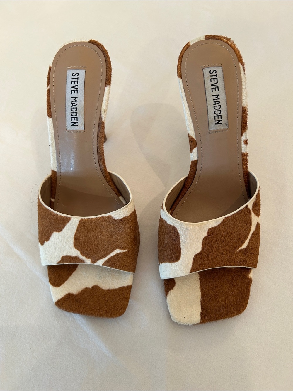 Steve Madden Brown and White Cowhide Mules - Picture 2 of 4